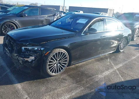 2022 Mercedes-Benz S 500 4Matic from USA, damaged, VIN W1K6G6DB2NA141339